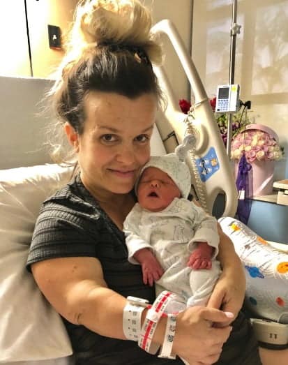 Actrița Christie McGinity plânge moartea bebelușului ei de doar 2 săptămâni: "Nu există ceva mai dureros ca o mamă îndoliată"