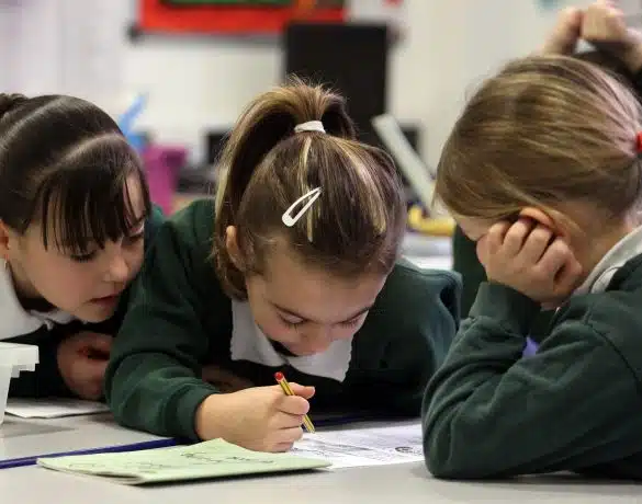 Strategia britanicilor pentru revenirea elevilor în școli de la 1 iunie. Unul din 5 copii se va întoarce în clasă | Demamici.ro