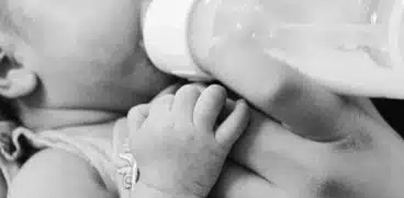 Recomandări ale OMS. Hraniți copilul exclusiv cu lapte până la 6 luni, apoi începeți diversificarea | Demamici.ro