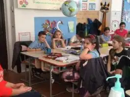 Educația sexuală din școli a devenit „educație sanitară”. Se predă doar cu acordul părinților | Demamici.ro