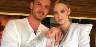 Gina Chirilă și Bogdan Vlădău și-au botezat fetița. Ce ținute au purtat părinții și micuța Katia | Demamici.ro