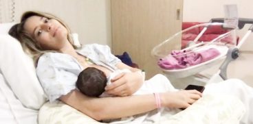 Laura Cosoi despre a doua naștere naturală: „Travaliul a fost mai greu, dar nașterea în sine mai ușoară!” | Demamici.ro