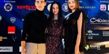 Andreea Marin, alături de fiica ei, Violeta, și băiatul cel mare al lui Ștefan Bănică Jr. Cei doi frați adolescenți, așa cum rar sunt văzuți | Demamici.ro