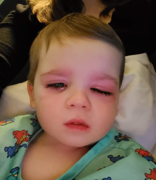 Pericolul ascuns din jucăriile pentru baie. Un băiețel a fost la un pas să-și piardă vederea din cauza lor | Demamici.ro