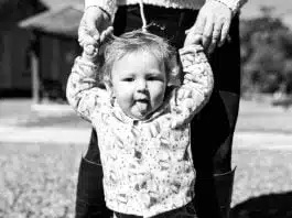 Primii pași- cum iți poți ajuta bebelușul în această nouă etapă. Sfaturi utile | Demamici.ro