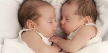 După o luptă de 15 ani cu infertilitatea, au devenit părinți de gemene. Povestea unui cuplu de români VIDEO | Demamici.ro