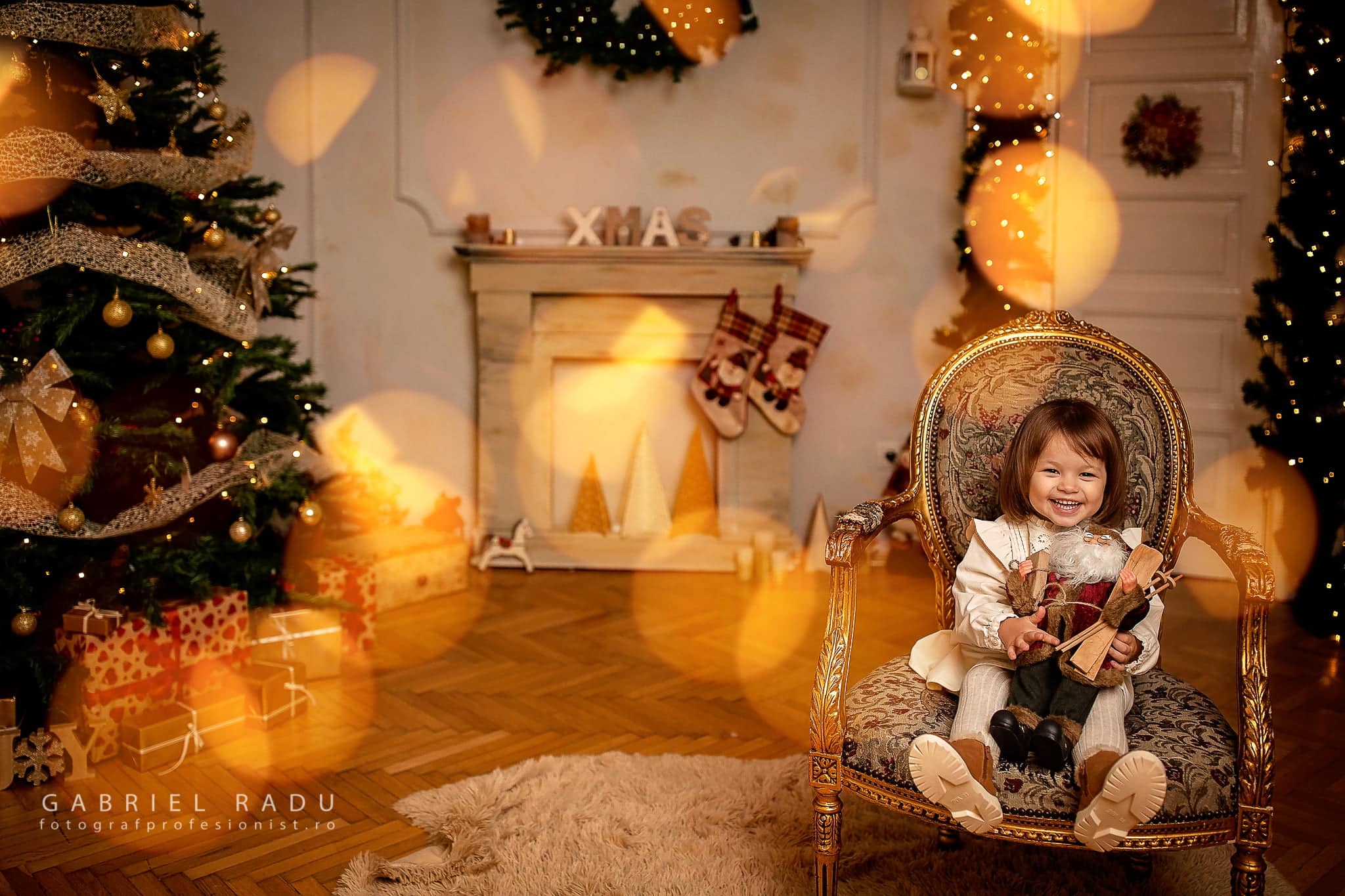 Primul Crăciun... în 4! Minunea din viața noastră, într-o ședință foto realizată de Gabriel Radu Visual Storyteller | Demamici.ro