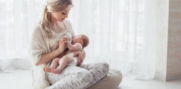 Accesoriile de care ai nevoie atunci când alăptezi | Demamici.ro