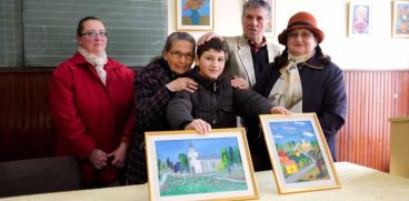 Andrei, abandonat de părinți, își vinde tablourile ca să-și cumpere ghete și haine de iarnă: „Voi oferi picturi, să nu creadă că cerșesc” | Demamici.ro