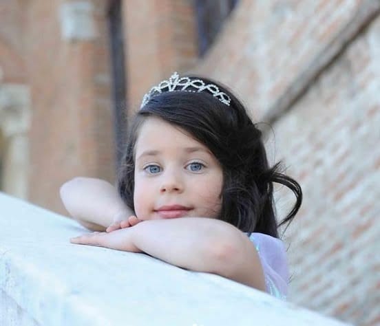 Violeta, fiica Andreei Marin, a împlinit 13 ani: "La mulți ani, Violeta mea, cu ochi de cer senin!"