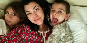 Kourtney Kardashian, mamă singură, dar împlinită: „Sunt recunoscătoare pentru fiecare dimineață în care mă trezesc alături de copii” | Demamici.ro