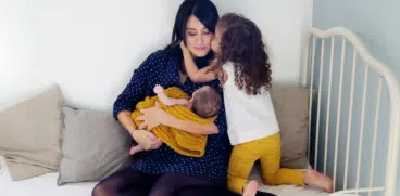 Sfaturi pentru proaspăta mămică de doi: „Nu va fi mereu atât de greu!” | Demamici.ro