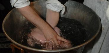 Părinții bebelușului înecat în cristelniță sunt devastați: „L-a băgat de 3 ori în apă, i-a dat sângele pe nas” | Demamici.ro