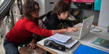 Părinții copiilor de grădiniță sau ai elevilor care vor continua în sistemul „școala online” nu pot primi zile libere de la angajator | Demamici.ro