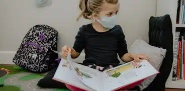 Purtarea măștii: cum îi convingem pe cei mici? Metode utile | Demamici.ro