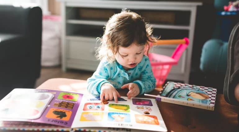 Cum alegi cartea potrivită pentru copilul tău în funcție de vârstă | Demamici.ro
