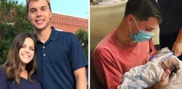 Un tată îndurerat îți ține în brațe bebelușul salvat din accident. Soția însărcinată a murit | Demamici.ro