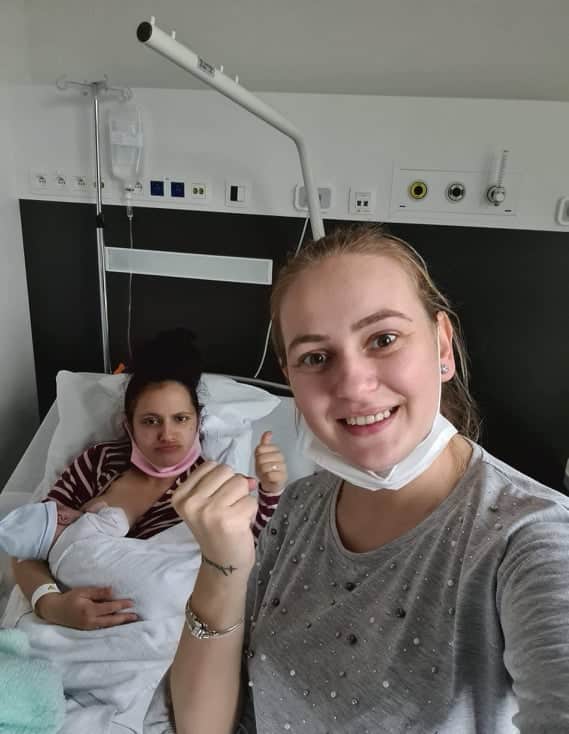 Naștere în Asse, Belgia. Alexandra și-a adus pe lume cei doi copii într-un spital de stat: „Am născut printre râsete și glume făcute pe seama soțului” | Demamici.ro