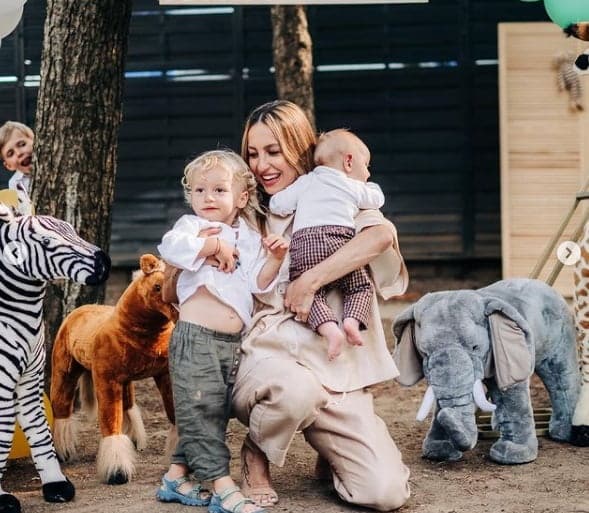 Flavia Mihășan și-a botezat cel de-al doilea băiețel: "E o binecuvântare să fim părinții tăi"