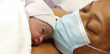 A devenit mămică la 50 de ani după un deceniu de încercări nereușite VIDEO | Demamici.ro