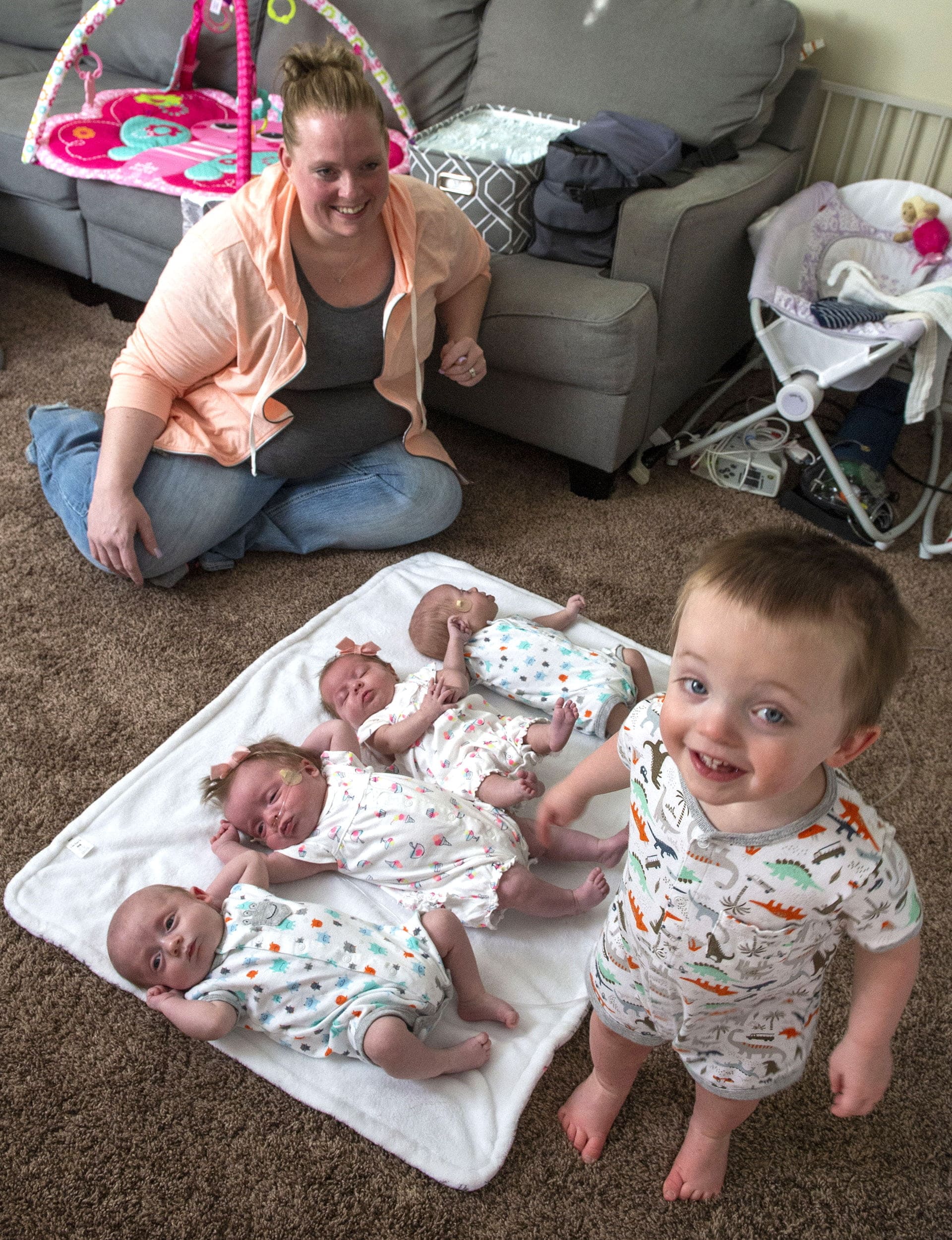 S-a născut din surori triplete, apoi a devenit și ea mamă și a adus pe lume cvadrupleți: "Medicii mi-au spus că nu pot concepe natural copii"