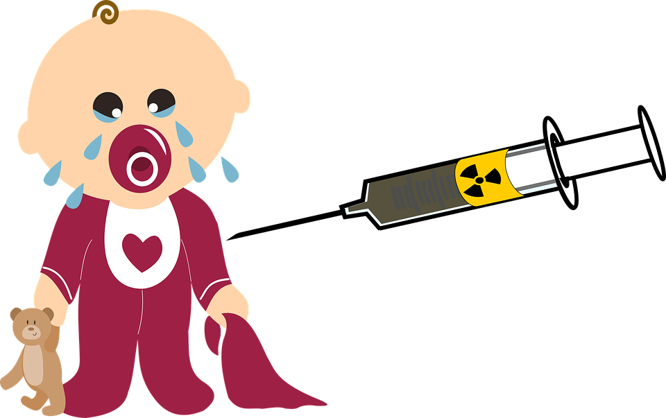 copil plange la vaccin