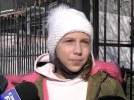 O fetiță din Oradea de 10 ani, cu părinți surdo-muți, și-a salvat fratele printr-un apel la 112 | Demamici.ro