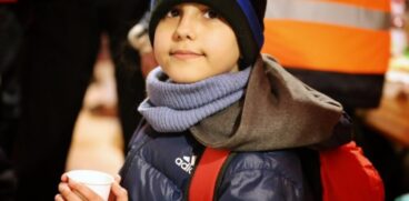 Băiețelul ucrainean, care a trecut singur granița în Slovacia, și-a regăsit mama: „Am pierdut tot, dar suntem sănătoși!” | Demamici.ro