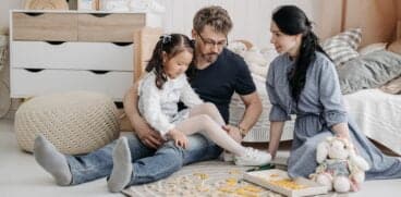 Ghidul adopției 2022: Acte necesare, cine are dreptul să adopte și cât durează procedura | Demamici.ro