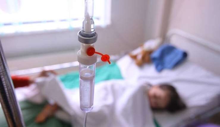 Fetița de 5 ani confirmată în România cu hepatită severă, pregătită pentru transplant de ficat la Fundeni. Donatorul este un băiat de 17 ani | Demamici.ro