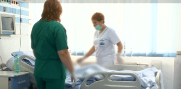 Fetița de 5 ani, care a fost suspectă de hepatită misterioasă, se recuperează după transplantul hepatic. Micuța și-a sărbătorit ziua de naștere în spital | Demamici.ro
