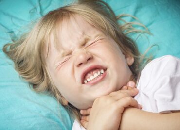 Tusea şi gâtul iritat la copii. Remedii naturale care ameliorează tusea şi gâtul iritat | Demamici.ro