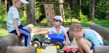 Beneficiile jocului în aer liber pentru copii | Demamici.ro