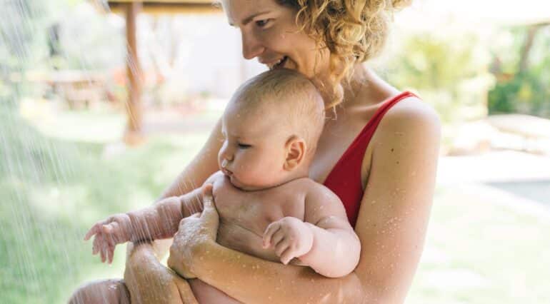 Cum protejezi bebelușul de caniculă! Sfaturi utile în zilele de vară | Demamici