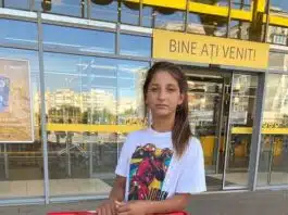 Corina, fetița care a uitat de copilărie ca să-și îngrijească cei 9 frați mai mici: „Prima dată mănâncă cei mici. Eu mă satur cu o felie de pâine” | Demamici.ro