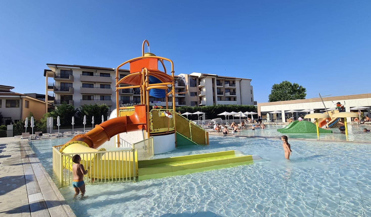 Reina del Mar, hotelul bulgăresc cu cele mai multe facilități pentru familiile cu copii. Cinci stele reale | Demamici.ro