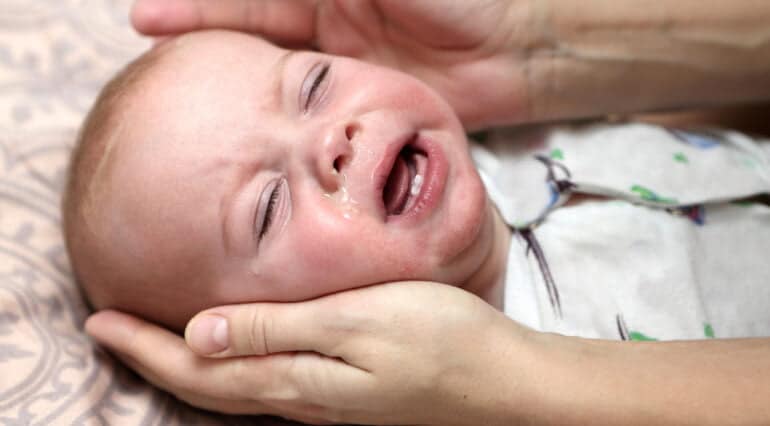 Virusul sincițial respirator (VSR) poate cauza probleme grave de sănătate în rândul bebelușilor născuți la termen și poate avea efecte catastrofale în cazul prematurilor. Interviu cu Dr. Iuliana Picioreanu VIDEO | Demamici.ro
