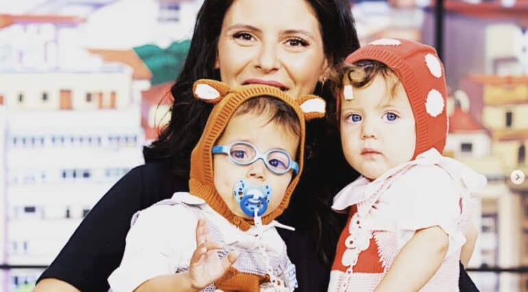 Ramona Păuleanu a ajuns la Urgențe cu băiețelul ei din cauza unei insuficiențe respiratorii: „Mare atenție unde vă duceți copiii și cu cine iau contact” | Demamici.ro
