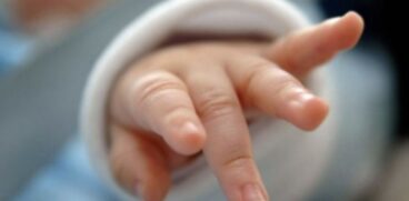 Andrei, un bebeluș în vârstă de 28 de zile, născut cu inima în dreapta. Medicii italieni i-au salvat viața | Demamici.ro