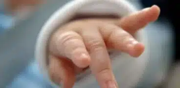 Andrei, un bebeluș în vârstă de 28 de zile, născut cu inima în dreapta. Medicii italieni i-au salvat viața | Demamici.ro