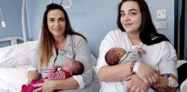 Mama și fiica împărtășesc emoția nașterii în aceeași zi, povestea incredibilă | Demamici.ro