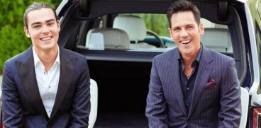 Radu Ștefan Bănică a împlinit 21 ani. Studiază muzica și actoria și e și jurat într-o emisiune TV | Demamici.ro