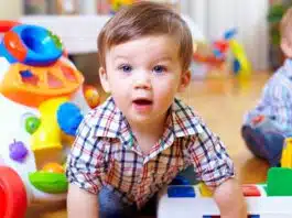 Cât timp are dreptul părintele să stea cu copilul la creșă pentru acomodare | Demamici.ro