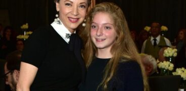 Fiica regretatei Edith Gonzales, apariție rară în public. Constanza a împlinit 18 ani și seamănă leit cu mama ei | Demamici.ro