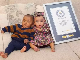 Cei mai prematuri gemeni din lume au intrat în Cartea Recordurilor. S-au născut la 22 de săptămâni de sarcină cântărind împreună nici 750 de grame | Demamici.ro