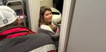 O prezentatoare TV de la CNN a născut singură în baie, după un travaliu de 13 minute: „Bine ai venit pe lume!” | Demamici.ro