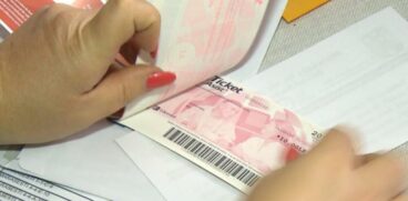 Tichetul de activităţi casnice 2023: Care sunt condiţiile de acordare, ce valoare are şi de când îl vor primi românii | Demamici.ro