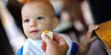 Cum trebuie să îi dai oul de Paște copilului! Detalii pentru un consum sănătos și fără griji | Demamici.ro