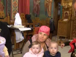 Cvadrupleți concepuți pe cale naturală, într-o familie din județul Iași. Părinții, care mai au acasă încă doi copii adolescenți, se confruntă cu dificultăți materiale VIDEO | Demamici.ro