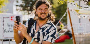 Ce răspuns le-a dat Tudor Chirilă copiilor săi după ce l-au întrebat când vor avea și ei un telefon | Demamici.ro